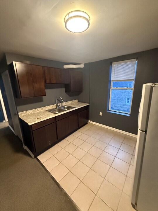 2612 W 25th St in Chicago, IL - Building Photo