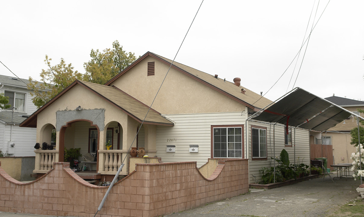 22871 Mono St in Hayward, CA - Foto de edificio