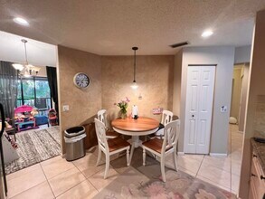 5650 Coach House Cir in Boca Raton, FL - Building Photo - Building Photo