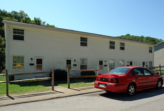 Miracle Acres in St. Albans, WV - Building Photo - Building Photo