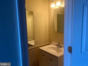 16 N Pendleton Ct in Frederick, MD - Building Photo - Building Photo