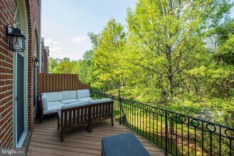 4005 Mansion Dr NW in Washington, DC - Building Photo - Building Photo