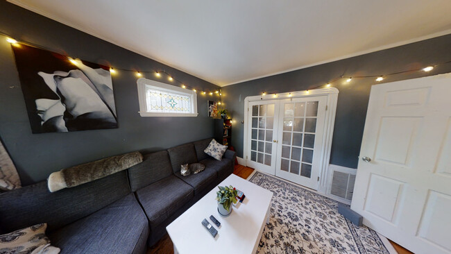 29 Victoria St, Unit uni1 2-bed 1 bath in Somerville, MA - Building Photo - Building Photo