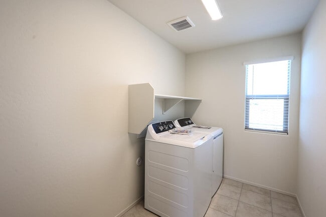 property at 7110 W Bent Tree Dr