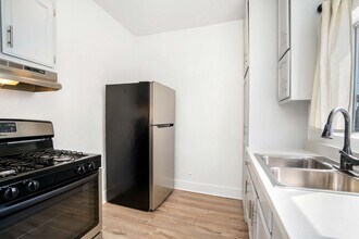 3958 1/2 W 27th St in Los Angeles, CA - Building Photo - Building Photo