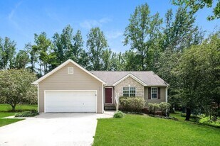 1422 Elliotts Ln in Auburn, GA - Building Photo