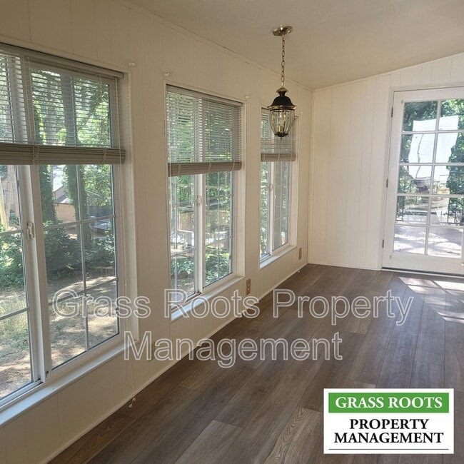 11802 Francis Dr in Grass Valley, CA - Building Photo - Building Photo