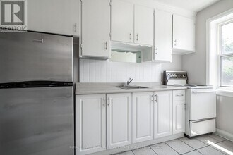 3-3 Webber Ave in Hamilton, ON - Building Photo - Building Photo