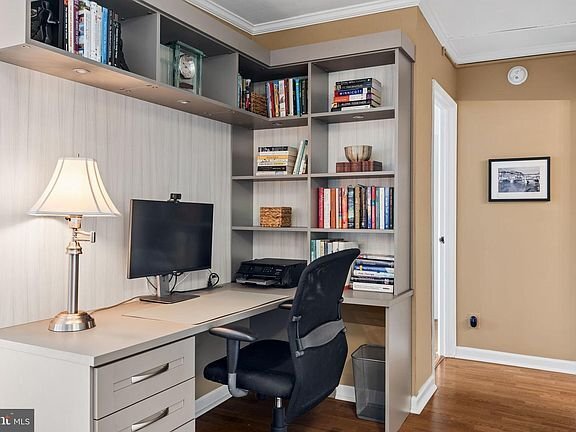 2401 Pennsylvania Ave, Unit 55 in Philadelphia, PA - Building Photo - Building Photo