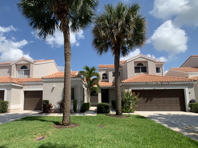 property at 10459 Lake Vista Cir