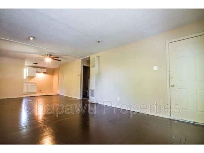 512 S Monumental St in San Antonio, TX - Building Photo - Building Photo