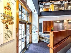 1420 NW Lovejoy St in Portland, OR - Building Photo - Building Photo