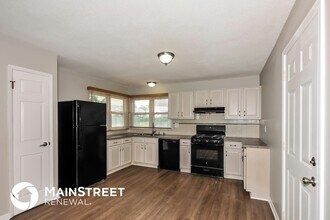 5 Northwinds Dr in St. Peters, MO - Foto de edificio - Building Photo