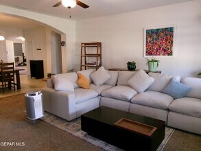 6445 Villaggio Dr, Unit 48A in El Paso, TX - Building Photo - Building Photo