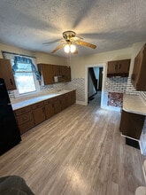 87 Pittsburgh Rd in Lyndora, PA - Building Photo - Building Photo