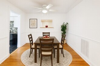 26 Beacon St, Unit 28B in Burlington, MA - Building Photo - Building Photo