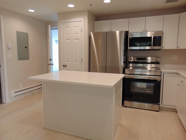 721 Collyer St in Longmont, CO - Foto de edificio - Building Photo