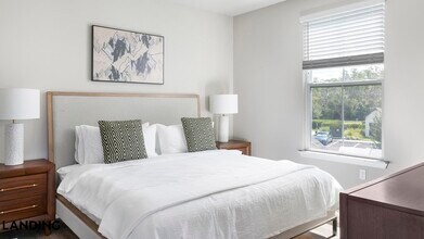 4902 Cosmos Cir, Unit 202 in Wimauma, FL - Foto de edificio - Building Photo