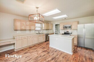 11235 Forest Pass Ct in Live Oak, TX - Building Photo - Building Photo