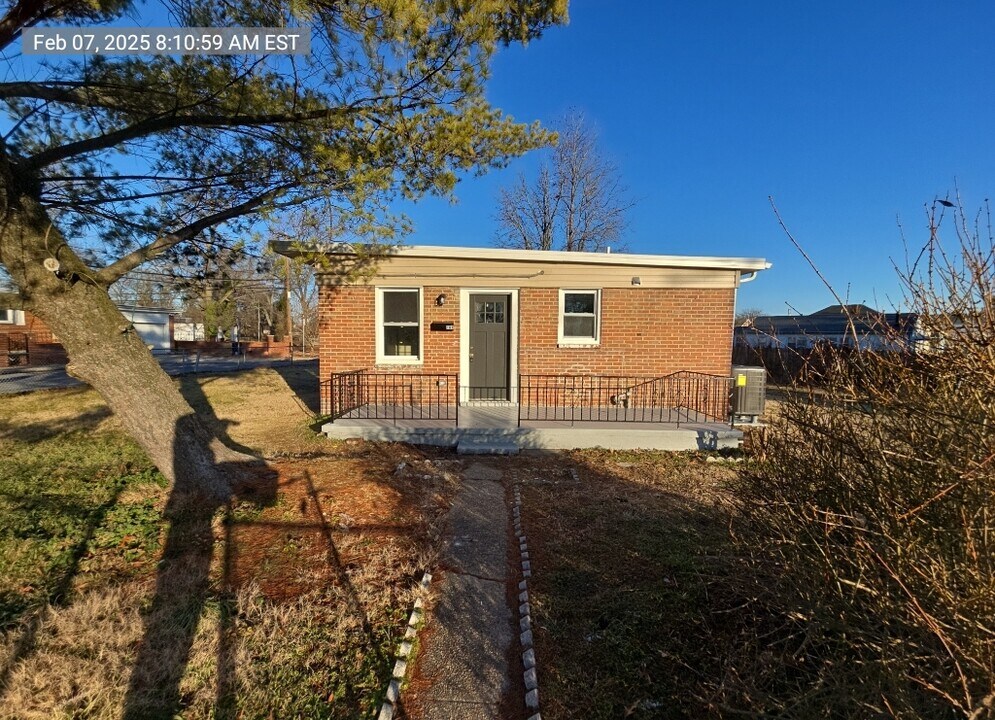 101 Fleming Dr in Dundalk, MD - Foto de edificio