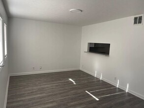 4809 St Leo Pl in Louisville, KY - Building Photo - Building Photo