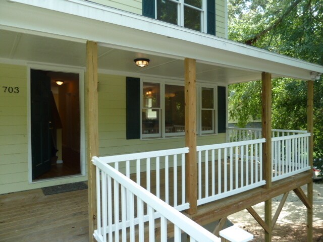 703 Edwards St in Chapel Hill, NC - Building Photo