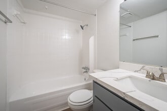 8601 Broadway in Houston, TX - Foto de edificio - Interior Photo