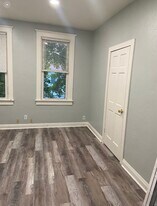 1945 N 5th St, Unit 4 in Milwaukee, WI - Building Photo