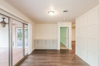 4515 Sylvan Glen Dr in Houston, TX - Building Photo - Building Photo