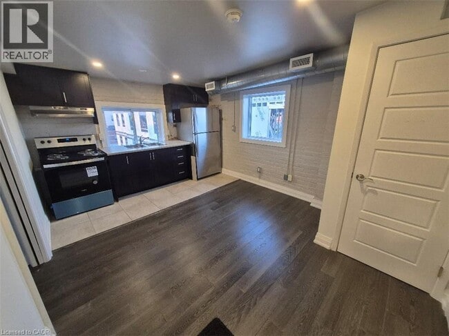 property at 11 West St