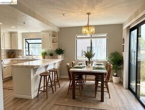 20647 Maria Ct in Castro Valley, CA - Building Photo - Building Photo