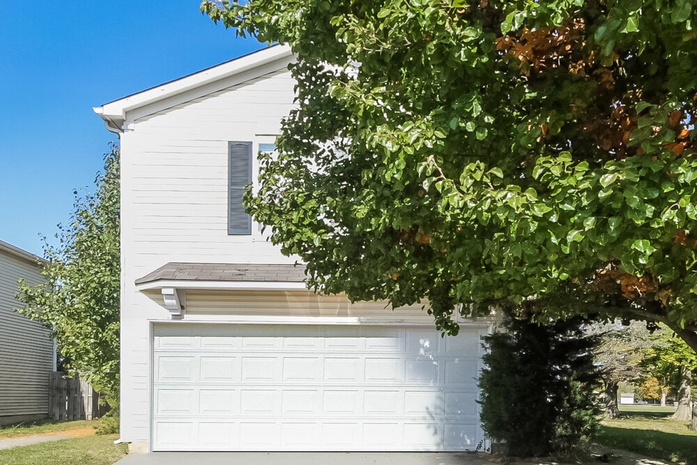 360 Clayton Ln in Greenwood, IN - Building Photo