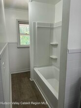 6045 NY-9G in Hudson, NY - Building Photo - Building Photo