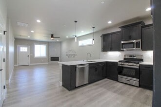 731 Rio Vista Loop in Richland, WA - Building Photo - Building Photo