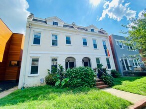 2625 Floyd Ave in Richmond, VA - Building Photo - Building Photo