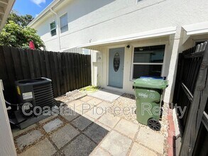 4226 La Dega Ct in Tampa, FL - Building Photo - Building Photo
