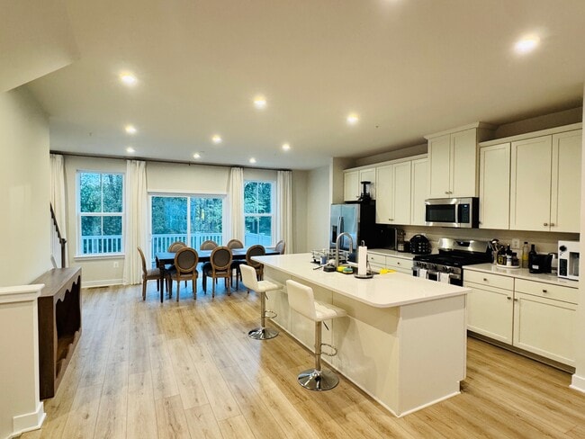 7868 Blackbriar Way in Laurel, MD - Building Photo - Building Photo