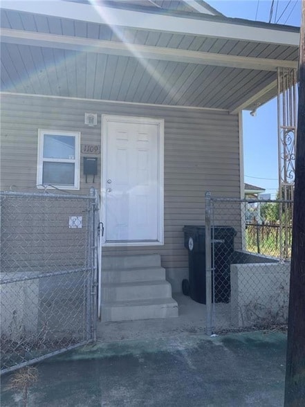 property at 1109 Teche St