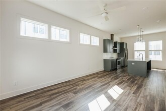 903 Brees Ct in Atlanta, GA - Building Photo - Building Photo
