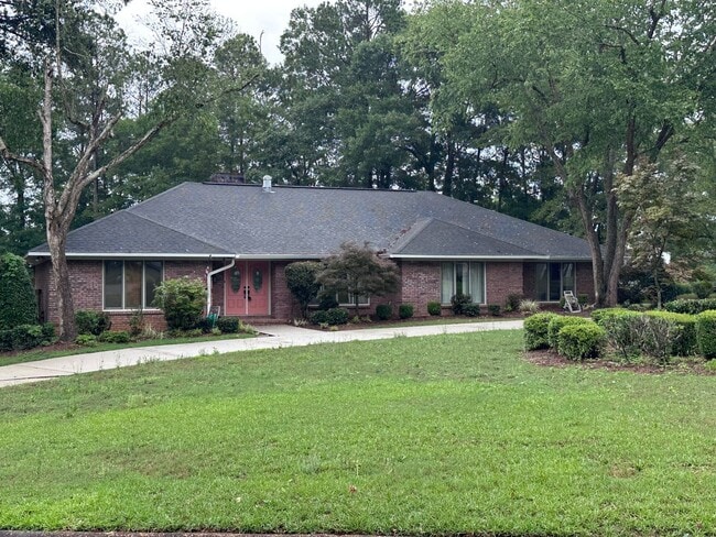property at 301 Kingswood Dr