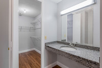 Les Chateaux Apartments in Warwick, RI - Building Photo - Interior Photo