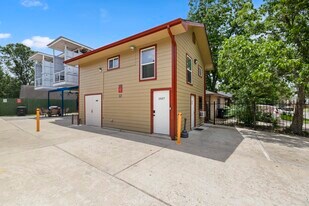 1007 Eddington St in Houston, TX - Building Photo