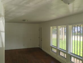 1105 W McDowell Rd in Jackson, MS - Building Photo - Building Photo