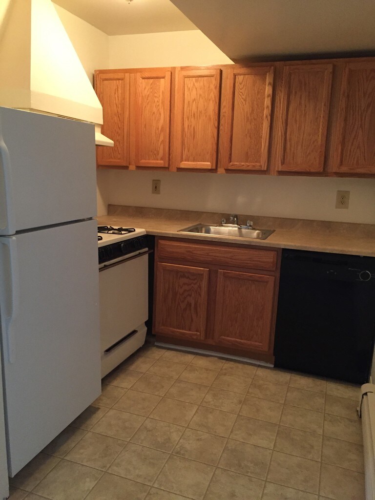 Crestwood Apartments in Middletown, NY