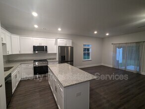 494 Gov Treutlen Cir in Pooler, GA - Building Photo - Building Photo