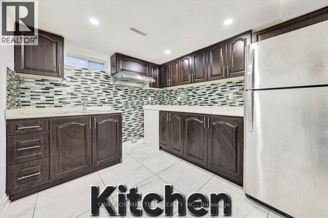 property at 24 Wantanopa Crescent