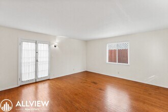 1018 W 18th St in Costa Mesa, CA - Building Photo - Building Photo