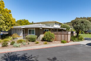 San Rafael Manor in San Rafael, CA - Building Photo
