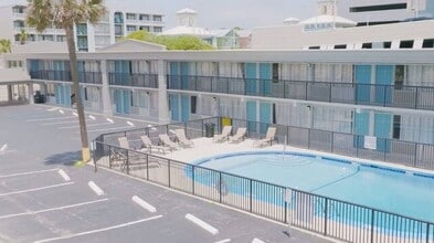 2711 S Ocean Blvd in Myrtle Beach, SC - Building Photo - Building Photo