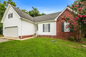 210 Rapid Waters Ct in Christiana, TN - Building Photo - Building Photo